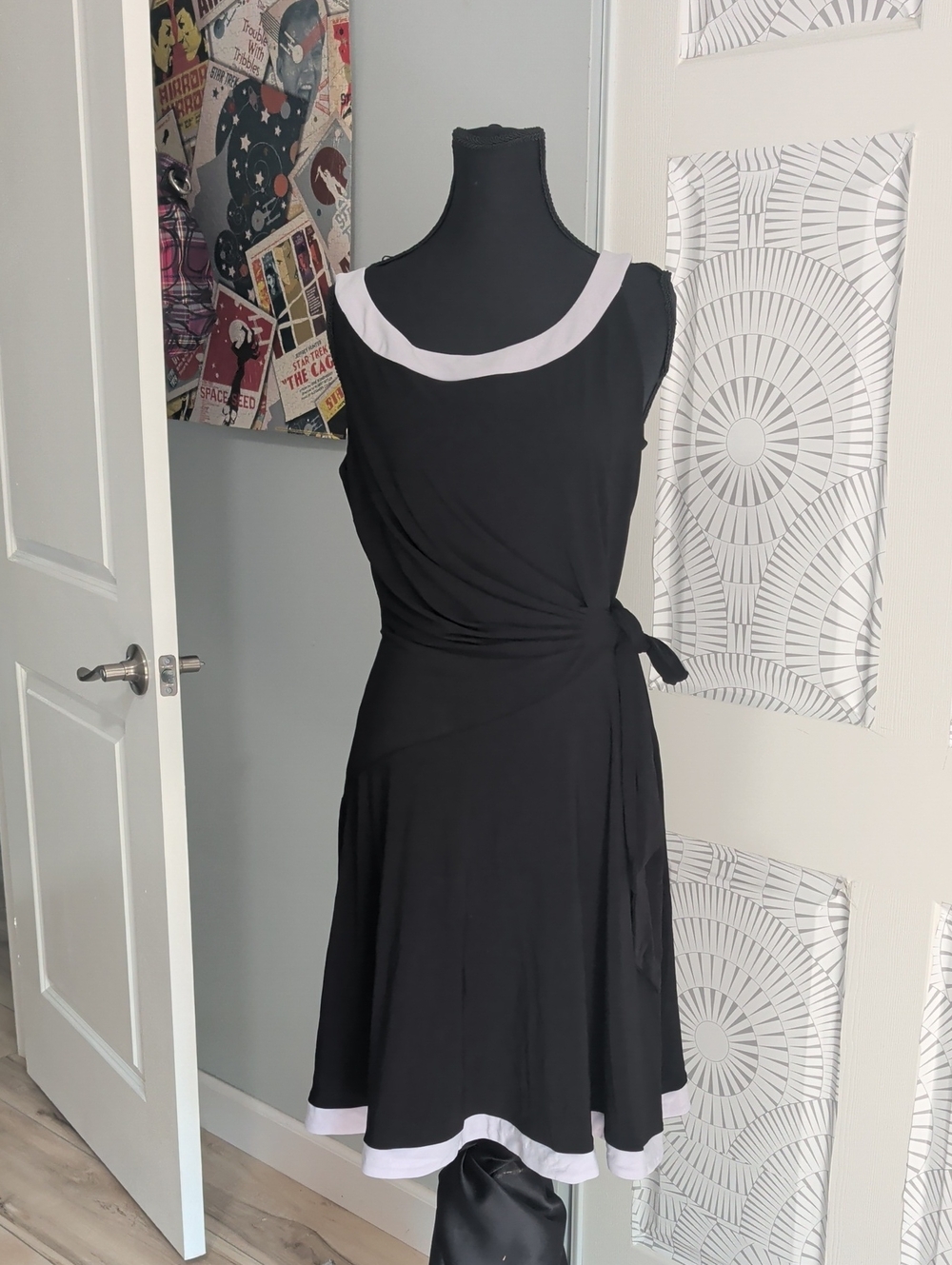 Chaps Black Midi Dress with White Trim and Tie Waist